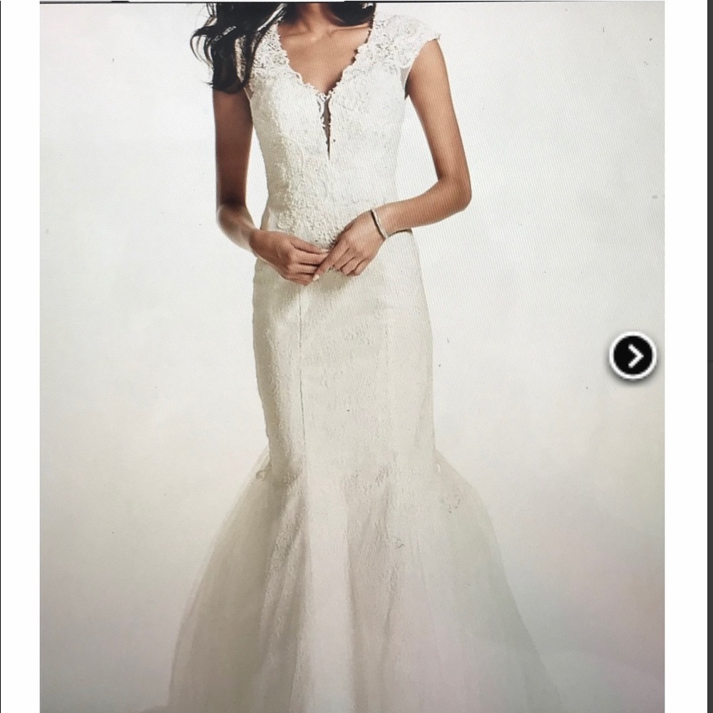 Wedding dress